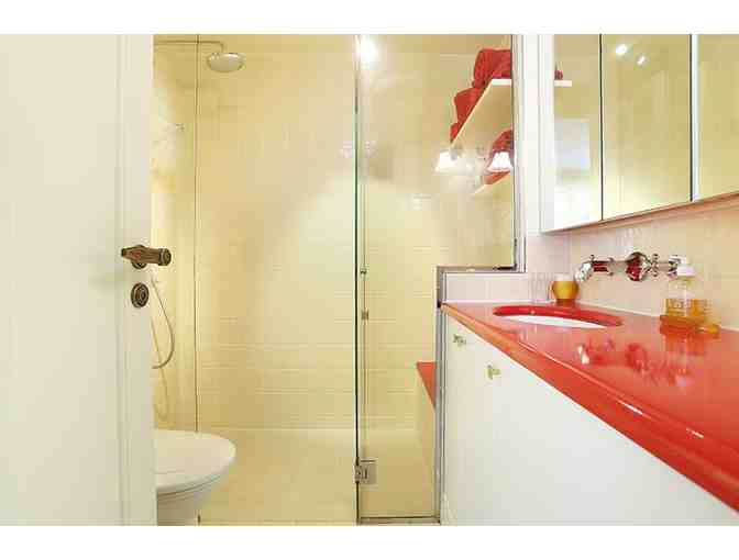 Vive la France: Paris 'Cafe-Couette' (Bed and Breakfast)