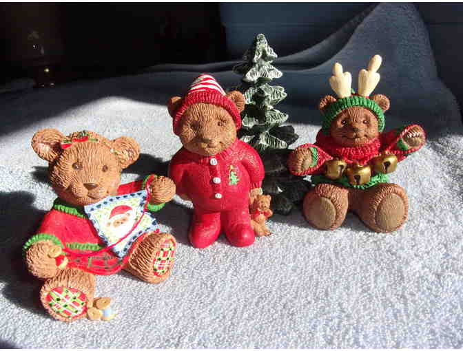 Lot 4 Hallmark Teddy Bear Tales Figurines