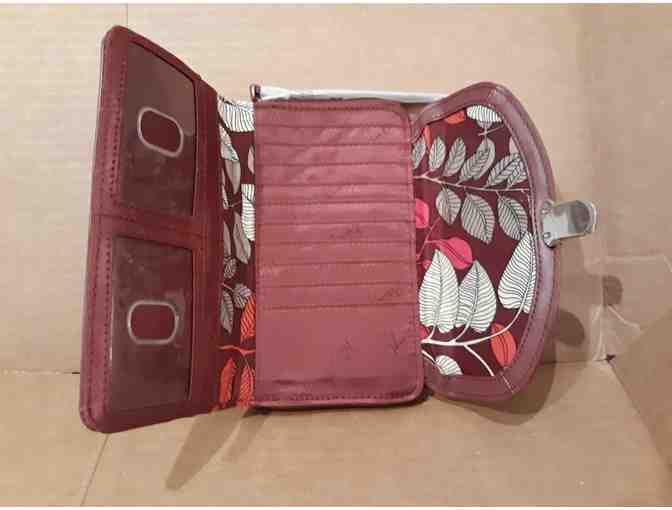 VERA BRADLEY fabric wristlet