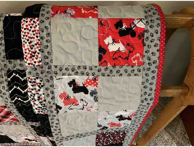 Happy Dog Quilt