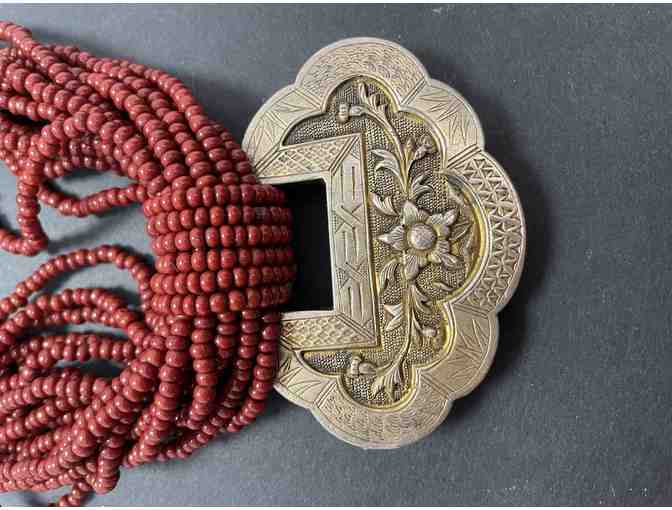 Unique 'Discoveries Unlimited' Necklace