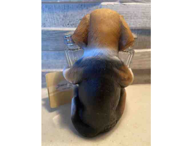 Beagle salt and pepper shaker