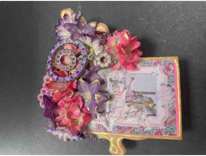 3 Charming Artist Vntg Victorian Brooch/Pins