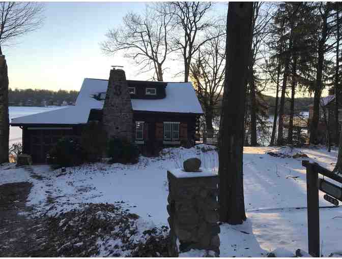 Weekend @ a Lakeside Cabin in Highland Lakes, NJ