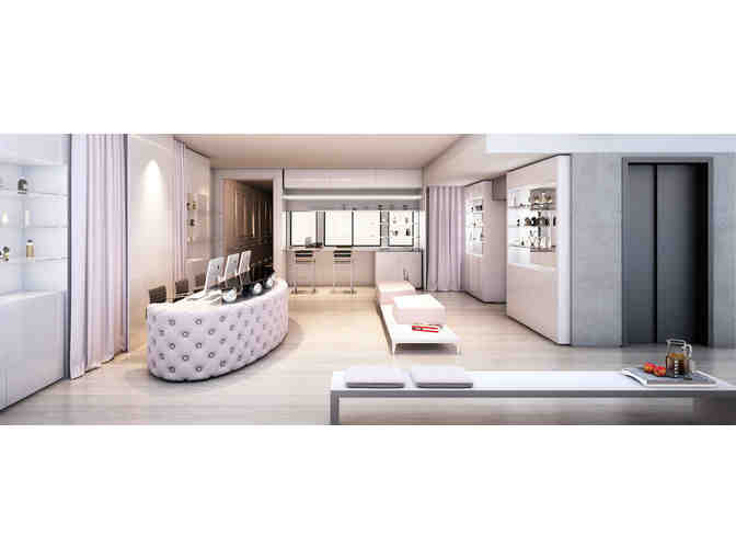 A Haircut by Nicolette Rauchut of the World-Famous Warren-Tricomi Salon