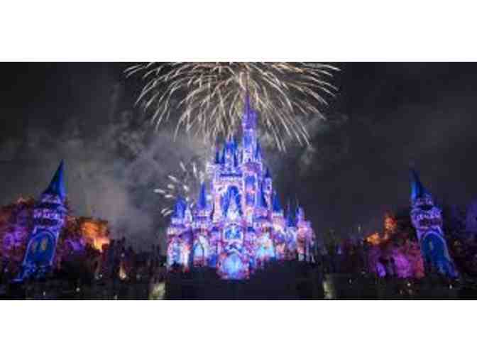 UNIQUE EXPERIENCES/ENTERTAINMENT - PARK PASSES FOR DISNEY!