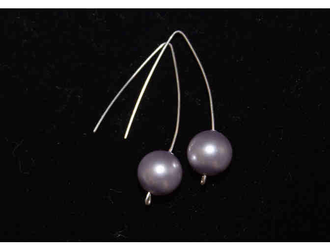 Freshwater pearl earrings