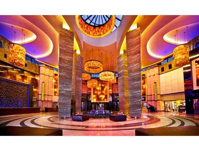 1 Night (Sun- Thu) Deluxe Stay w/ Dinner for 2 at Foxwoods Resort Casino, CT.