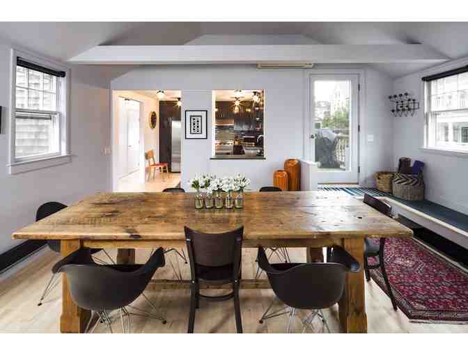 One Week Stay at Top of 444 Gallery