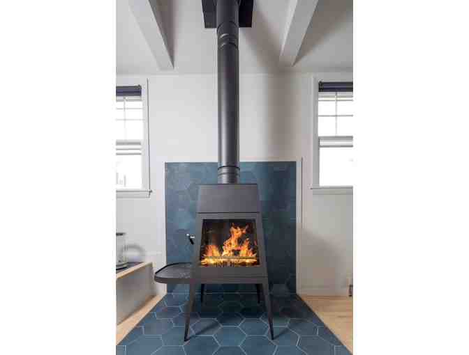 One Week Stay at Top of 444 Gallery