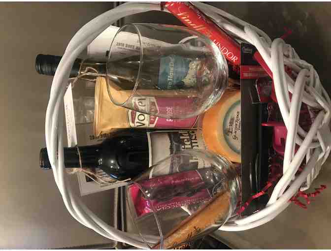 Scout and Cellar Wine and Goodies Basket