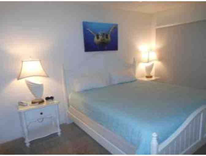 ONE WEEK in Siesta Key Beachfront Condo