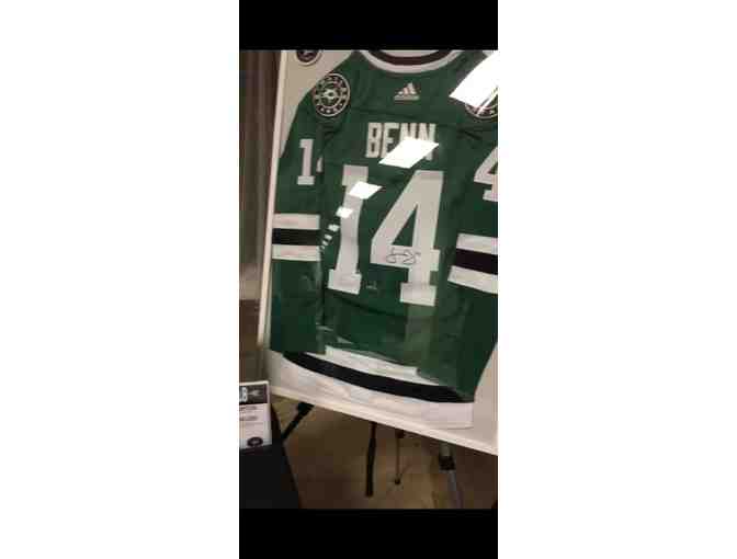 Autographed Jamie Benn Dallas Stars Jersey