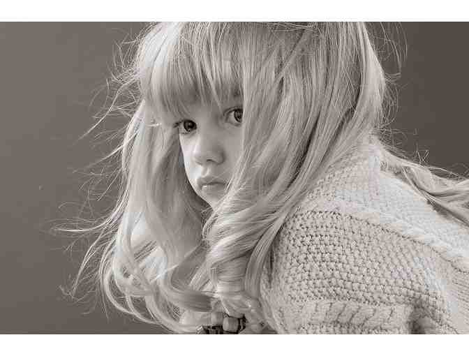 ROCLORD STUDIO - The Unconventional Portrait Photographer