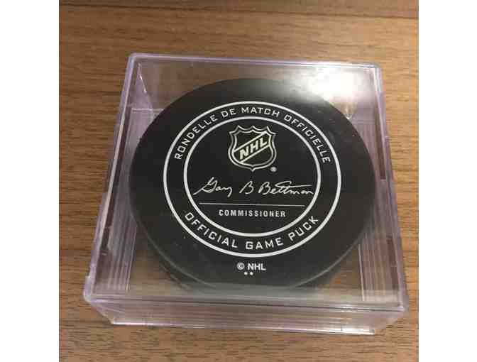 Devils Hat & Puck Signed by Kevin Weekes