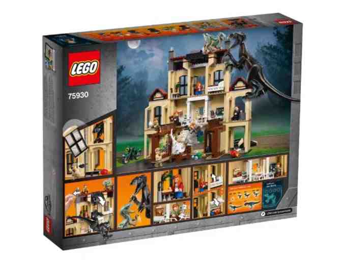 Jurassic World Lego set signed by Chris Pratt
