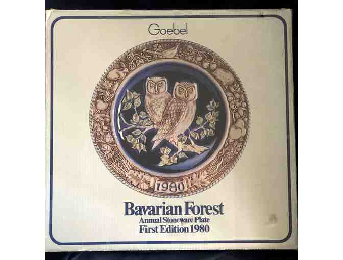 Goebel Special Edition Stoneware Plate