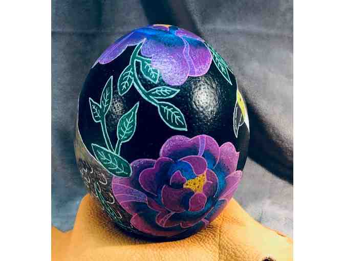 EGGS-TRAVAGANZA - Swainson's Hawk Ostrich Egg