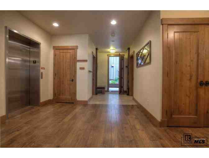 LIVE - Luxury Weekend in Steamboat on Main Street