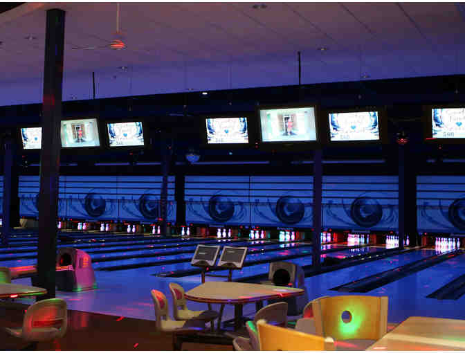 Treasure Island Resort & Casino Island Xtreme Bowling for Four