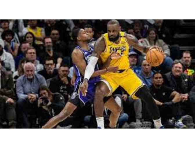 Lakers Tickets, Two(2) for December 28th Lakers v Sacramento Kings