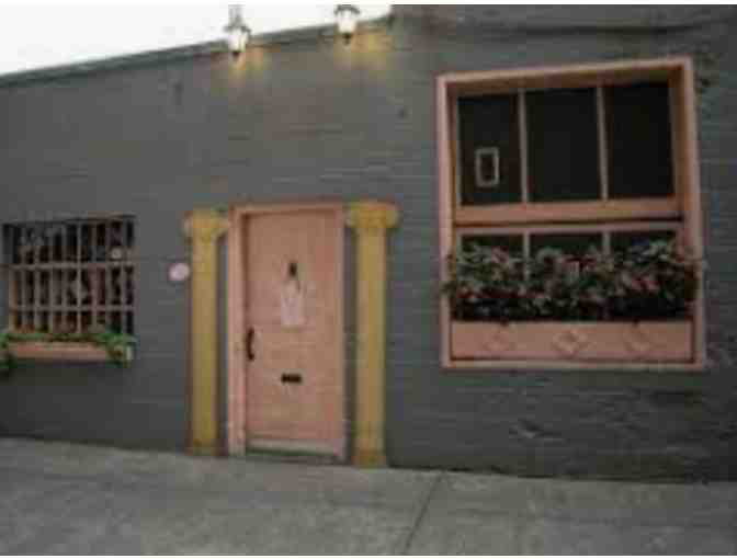 Scary in Seattle Ghost Tour & Pub Crawl & Dinner at The Pink Door