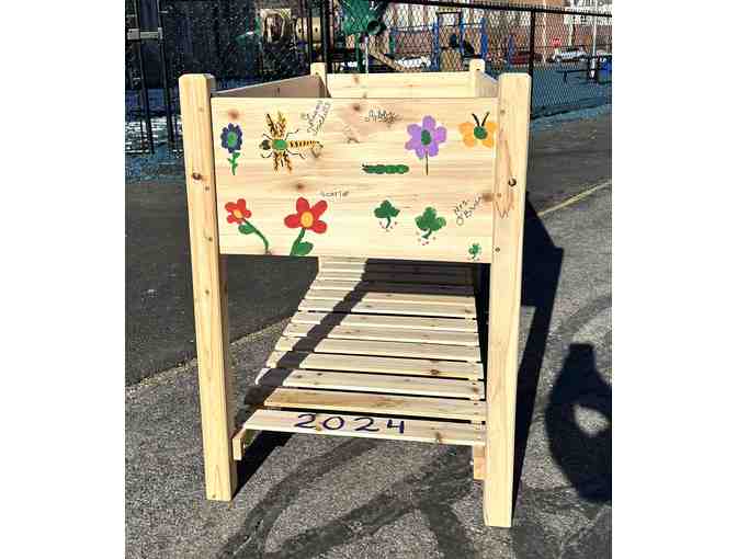 Raised Planter Created by Mrs. Garret's and Mrs. O'Brien's 5th Grade Students!