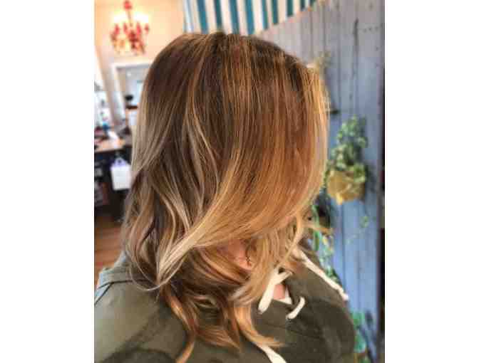 Yara Hair Studio - Women's Cut & Style