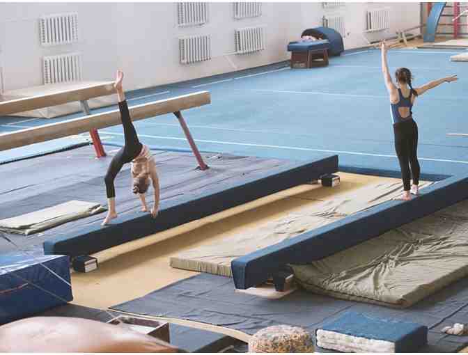 Pyramid Gymnastics - Four (4) Free Trial Classes