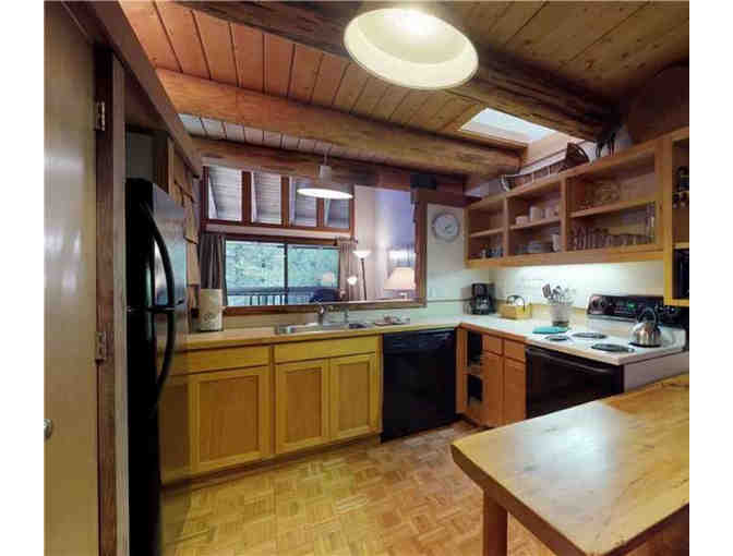 Vacation Rental in Beautiful Sunriver, Oregon - 7-Night Stay, Sleeps 6!