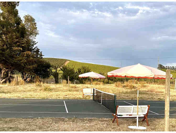 Cassidy Ranch, Sonoma: Pickleball Court Reservation, Farm Tour + 1 Flower Bouquet