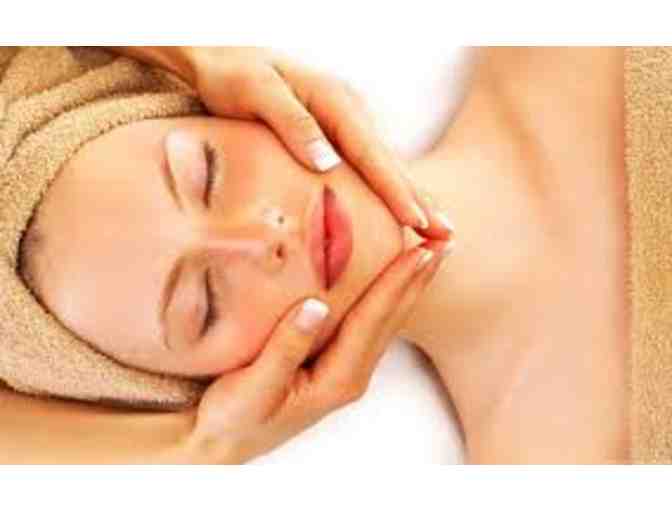 Blue Water Day Spa -- $160 Gift Card + Sugar Lip Polish + Body Oil