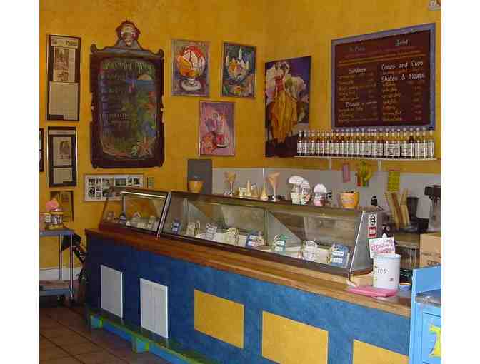 4 Screamin' Mimi's Ice Cream Cones