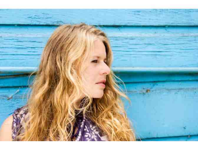 1 hour Bodywork with Emily Liolin