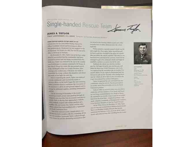 Medal of Honor Portraits of Valor Beyond the Call of Duty Book