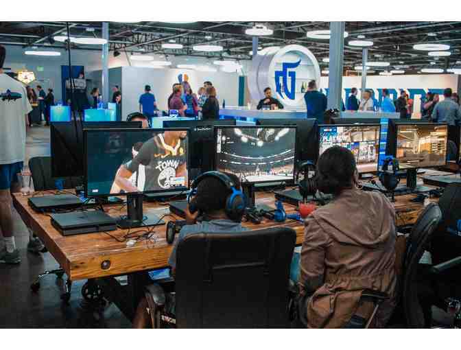 PLAY VIDEO GAMES WITH A GAMING PRO AT THE NEW MAVS GAMING HUB