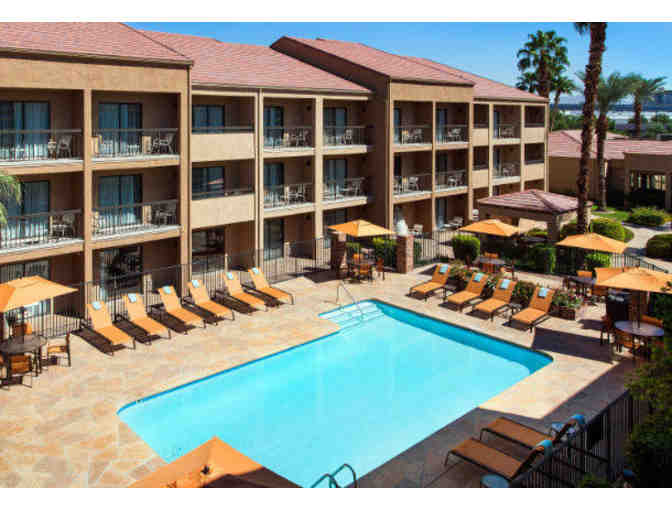 Courtyard Las Vegas Convention Center 2 Night Stay