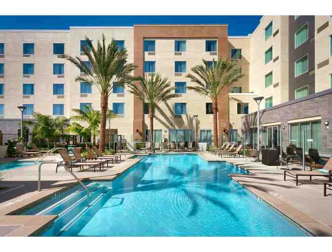 Courtyard by Marriott Los Angeles LAX/Hawthorne - 1 Night Stay with Parking