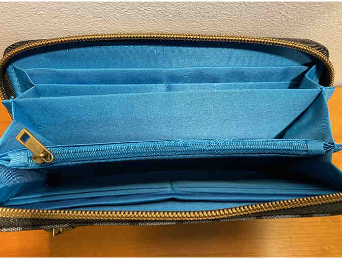 Wallet with RFID Protection