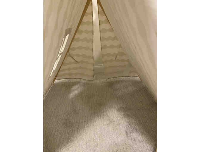 Child's Indoor Play Tent