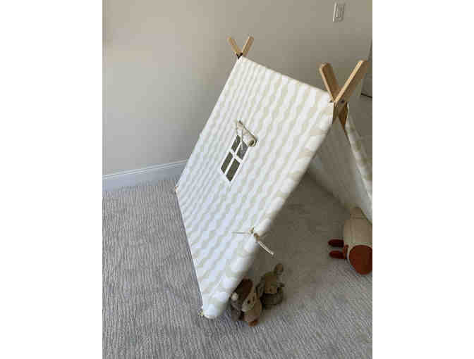 Child's Indoor Play Tent