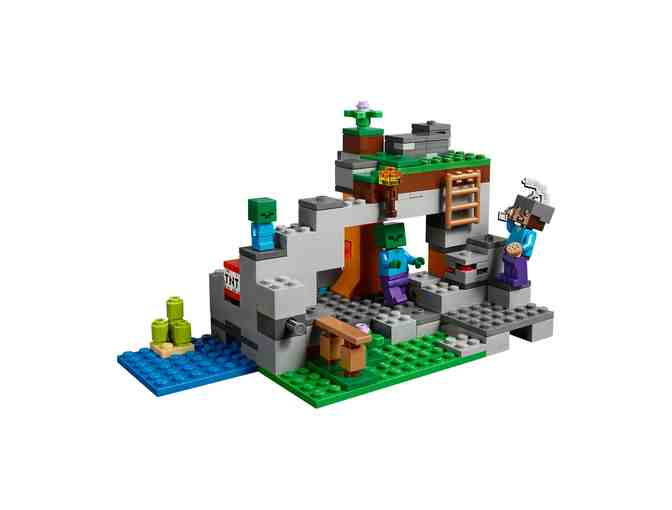Lego: Minecraft - The Zombie Cave #21141 - 241 pieces (ages 7-14)