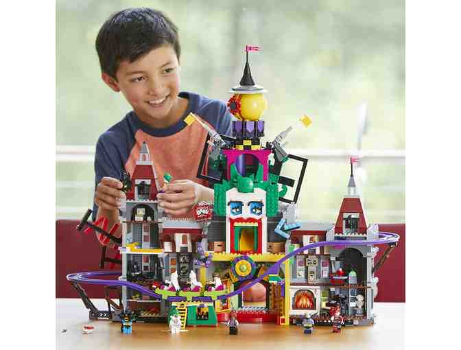 Lego: Batman Movie DC - The Joker Manor #70922 - 3444 pieces (ages 14+)