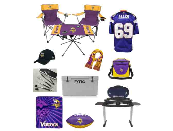 MN Vikings Tailgating Oliver