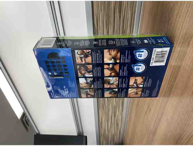 Philips Norelco Series 7000 Cordless Wet & Dry with Trimming Accessories