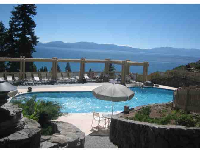4 Nights in Beautiful Tahoe Condo with Lake Views