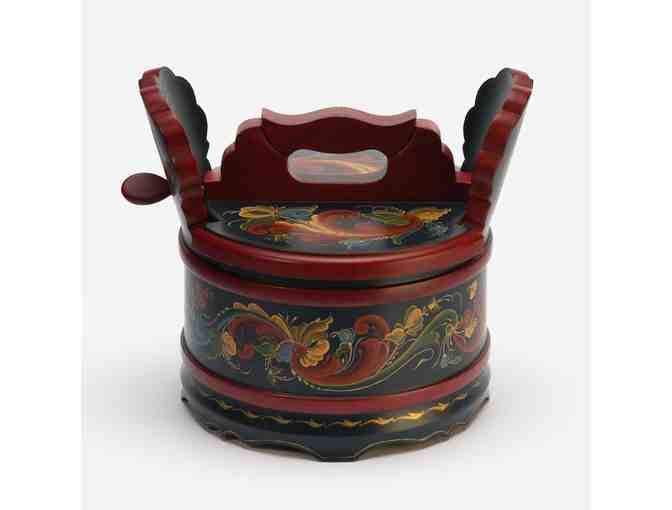 Rosemaled Ambar by Jeaneen Staples