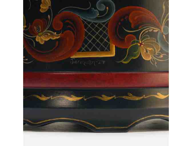 Rosemaled Ambar by Jeaneen Staples