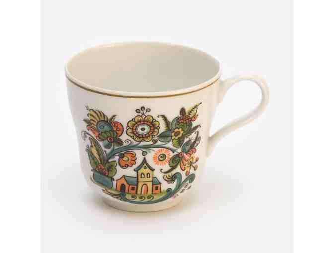 Set of 6 Porsgrund Porcelain China Cups, saucers and Dessert Plates