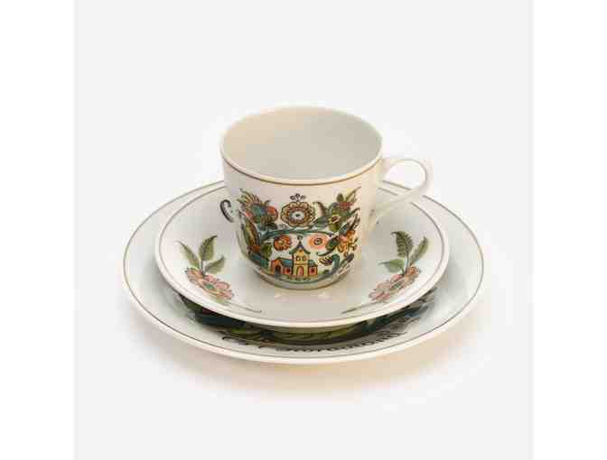 Set of 6 Porsgrund Porcelain China Cups, saucers and Dessert Plates